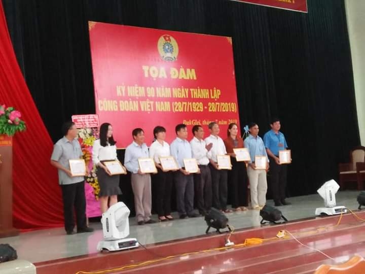 Liên đoàn Lao động huyện ĐăkGlei tổ chức Lễ Kỷ niệm 90 năm Ngày thành lập Công đoàn Việt Nam