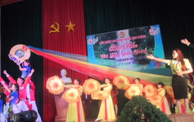 Liên đoàn Lao động huyện KonPlong tổ chức Hội diễn nghệ thuật quần chúng