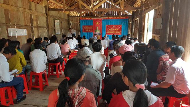 Đoàn đại biểu Quốc hội tỉnh Kon Tum tiếp xúc cử tri định kỳ  sau kỳ họp thứ 7 - Quốc hội khóa XIV