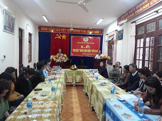 Liên đoàn Lao động huyện Tu Mơ Rông Tổ chức Lễ tặng quà “Tháng công nhân” năm 2019