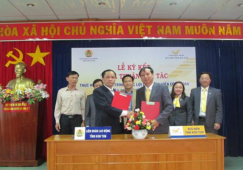 Liên đoàn Lao động và Bưu điện tỉnh Kon Tum ký kết thỏa thuận hợp tác “Chương trình phúc lợi cho đoàn viên công đoàn”