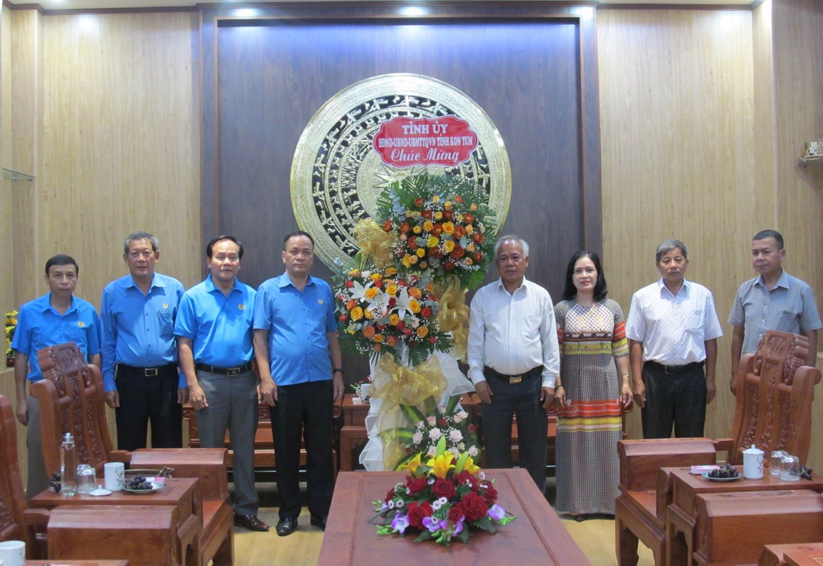 Lãnh đạo tỉnh thăm, chúc mừng Công đoàn tỉnh Kon Tum nhân kỷ niệm 93 năm Ngày thành lập Công đoàn Việt Nam