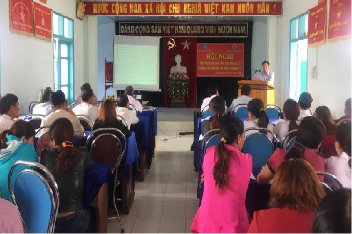 Liên đoàn Lao động tỉnh và Bảo hiểm xã hội tỉnh Kon Tum phối hợp tổ chức tuyên truyền, đối thoại chính sách, pháp luật về lao động,  BHXH, BHYT