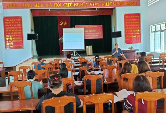 Liên đoàn Lao động huyện Đăk Hà hội nghị tập huấn nghiệp vụ cho đội ngũ cán bộ công đoàn cơ sở