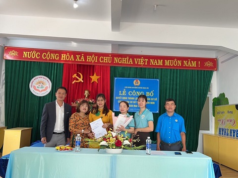 Liên đoàn Lao động huyện Ngọc Hồi thành lập mới CĐCS Trường mầm non Tư thục Ban Mai Xanh
